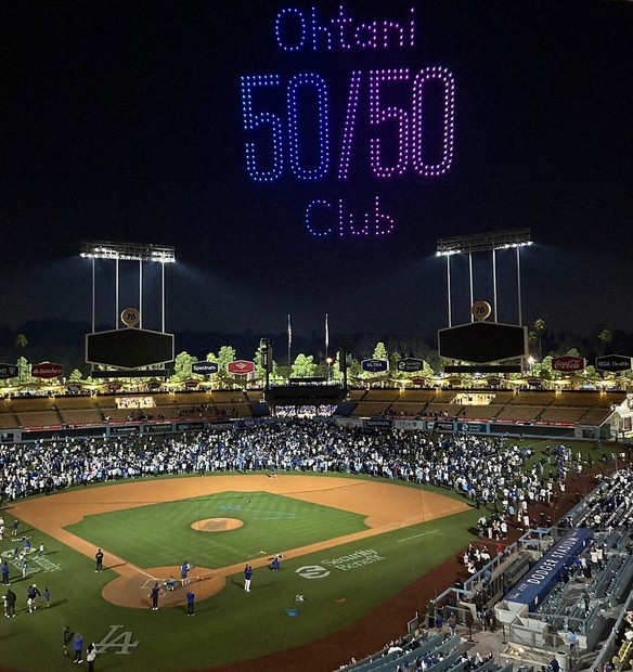 大谷翔平「50―50」達成祝うドローンショーのアイキャッチ画像