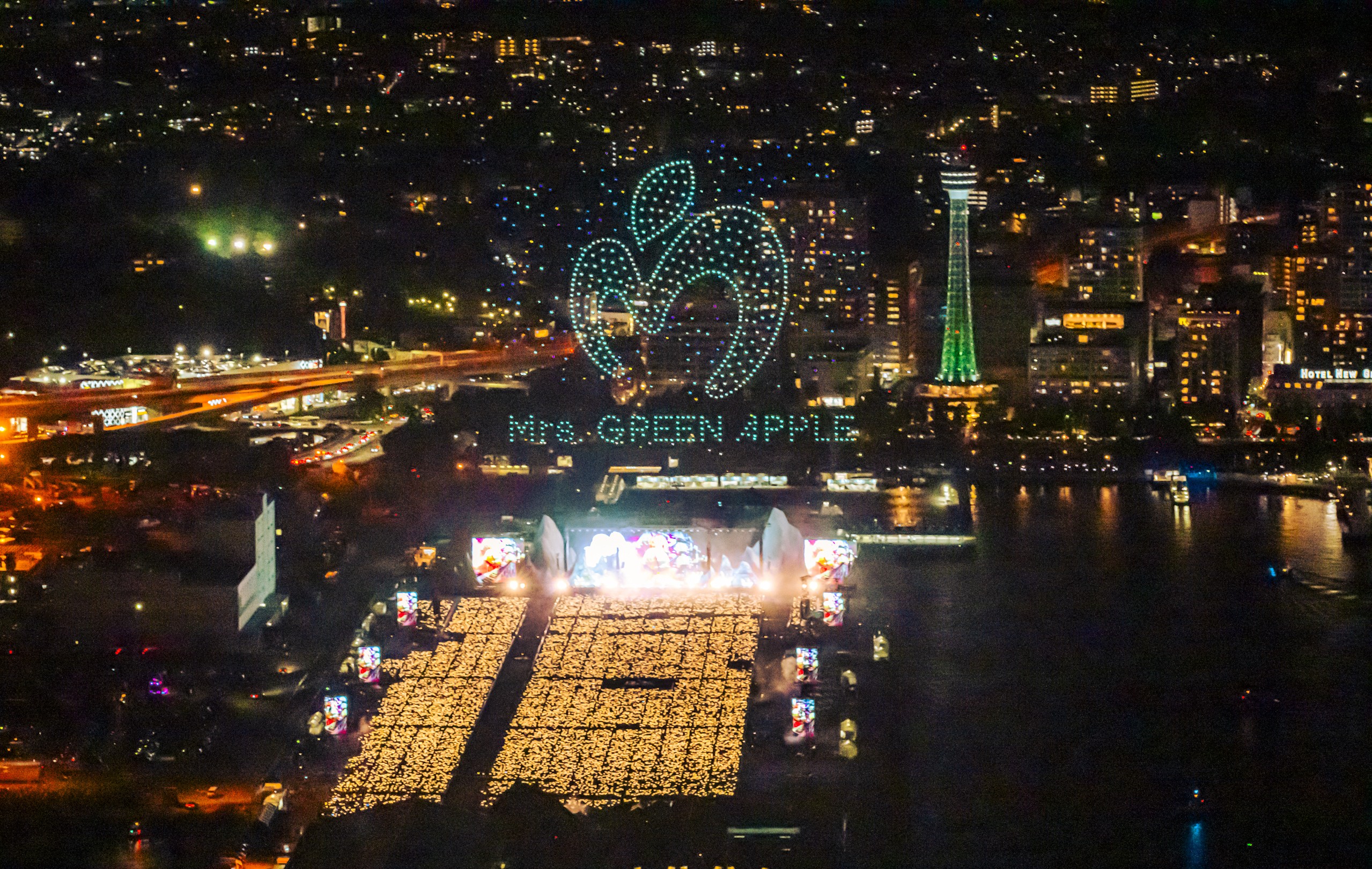 Mrs.GREEN APPLE × ドローンショーのアイキャッチ画像